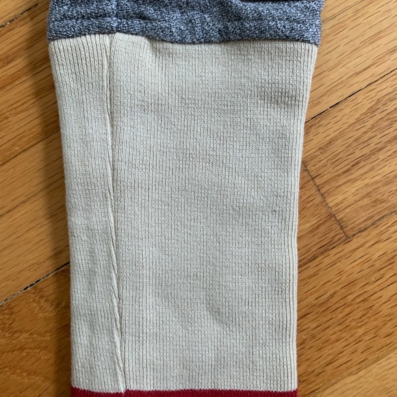 Roots Sweatshirt Sweater Cardigan Bundle - Picture 9 of 16